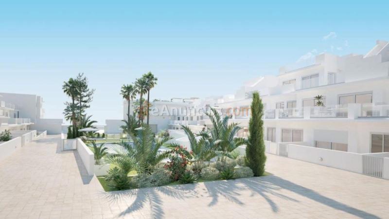 Apartamento en venta en Avenida D'Escandinvia, Monte Faro-Altomar, Gran Alacant