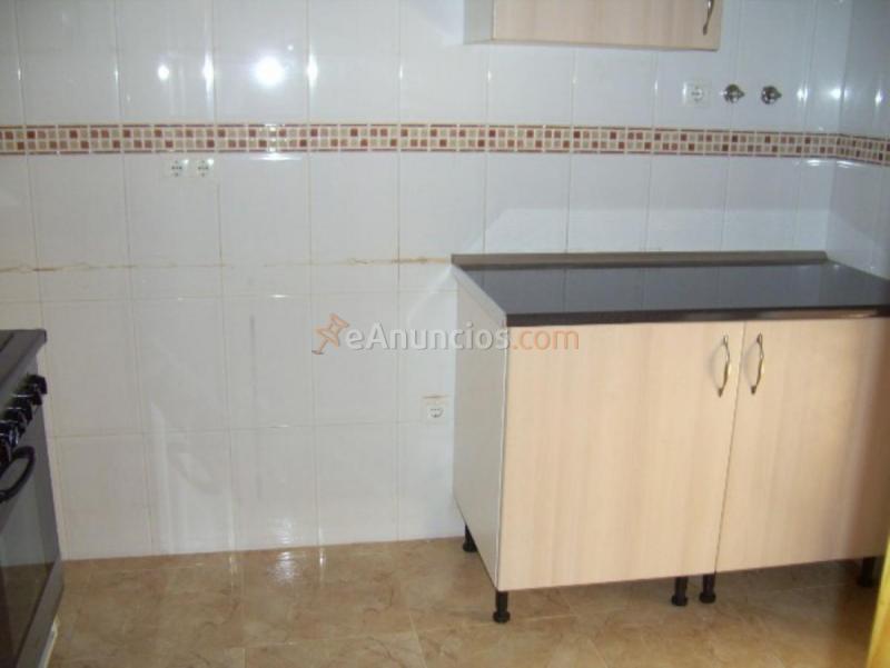 Apartamento en venta en Calle Villaluenga, Yuncler