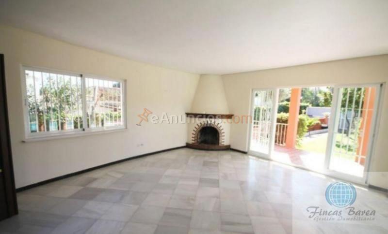 Adosado en venta en  Las Lagunas, Mijas