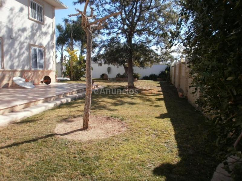 Adosado en venta en  Zona Pueblo, L'Eliana