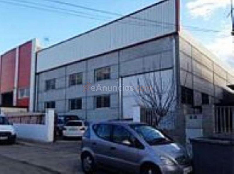 Edificio en venta en  Vilamarxant