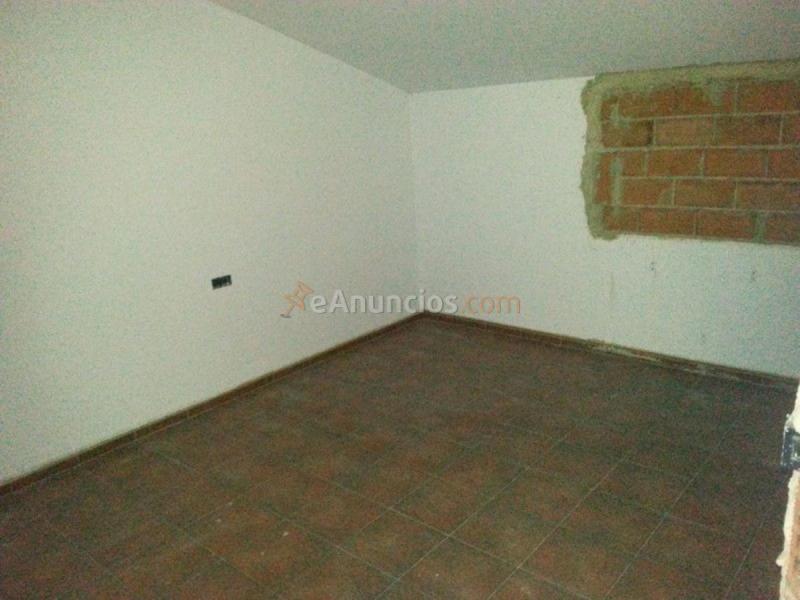 Adosado en venta en  Entrepinos, L'Eliana