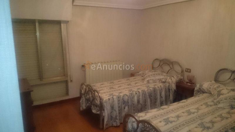 Adosado en venta en Paseo de la estación, Grijota