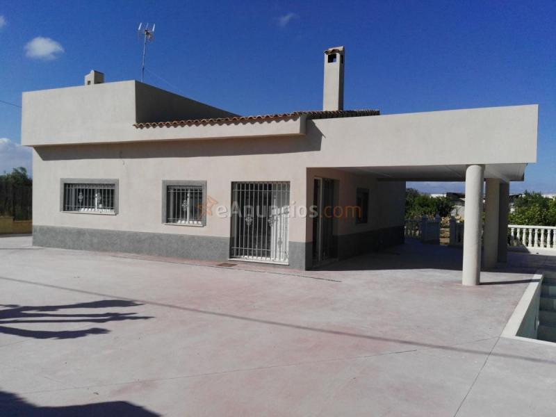 Adosado en venta en  Lugar Torrellano Alto Poligono 1, Torrellano, Elche  Elx