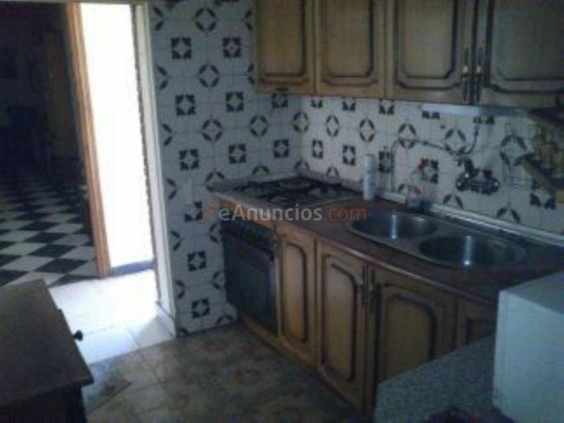 Casa en venta en  La Zubia