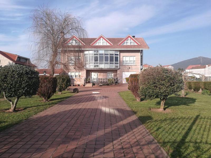 Adosado en venta en  Ponte Aldea, Padron