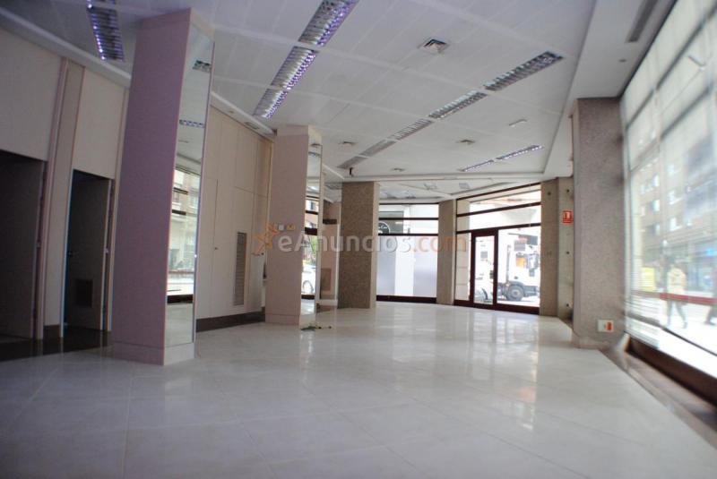 Local Comercial en alquiler en  Este, Gijón