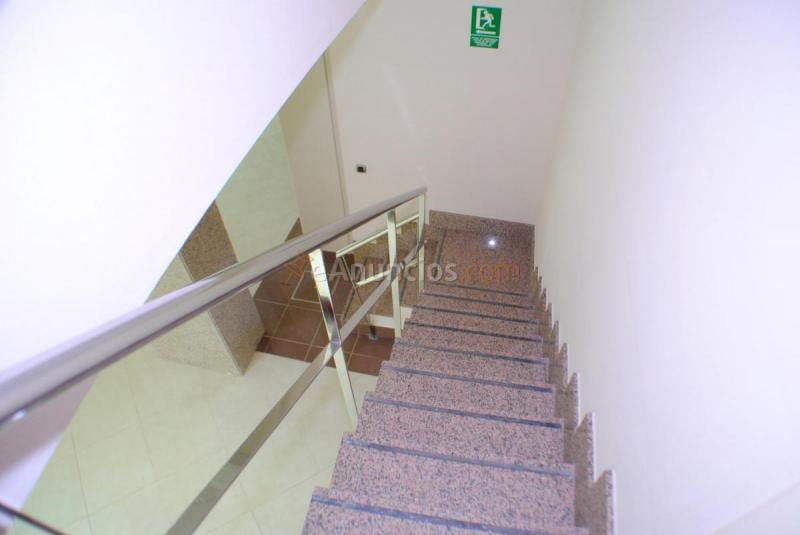 Local Comercial en alquiler en  Este, Gijón