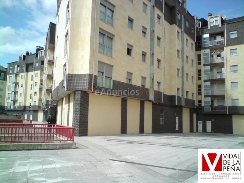 Local Comercial en alquiler en Calle Pablo Iglesias, Covadonda-Campuzano-Ciudad Vergel, Torrelavega