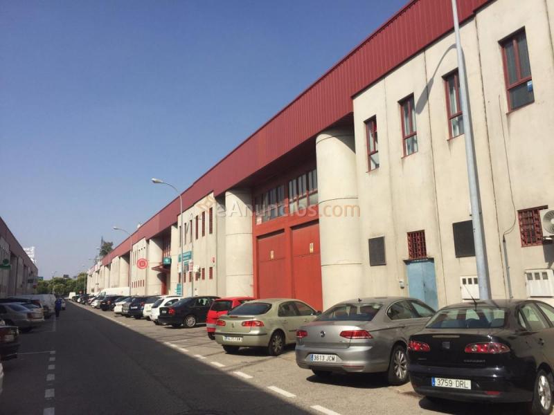 Edificio en venta en Calle Pincel, Pino Montano, Sevilla