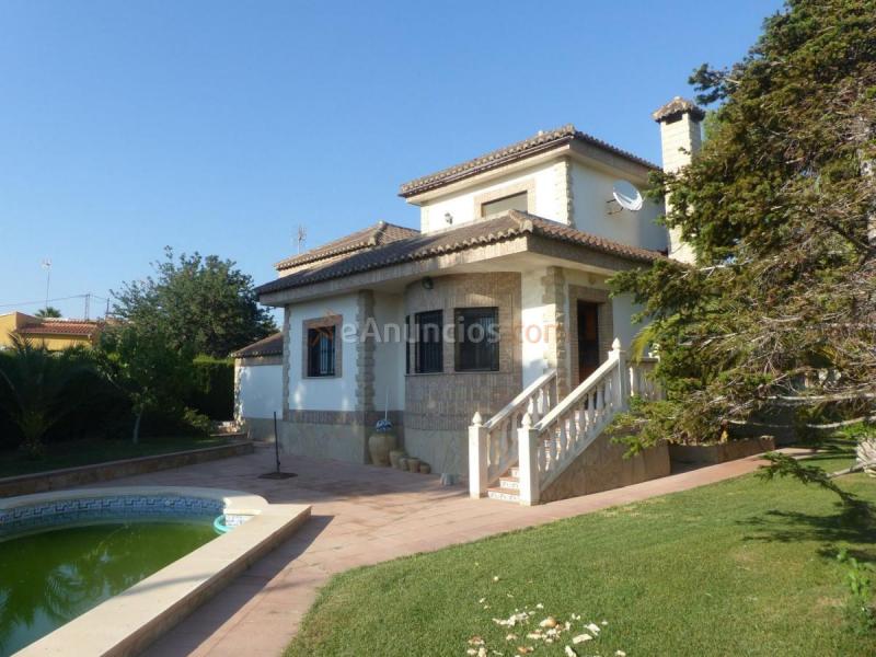 Adosado en venta en  Riba-Roja de Túria