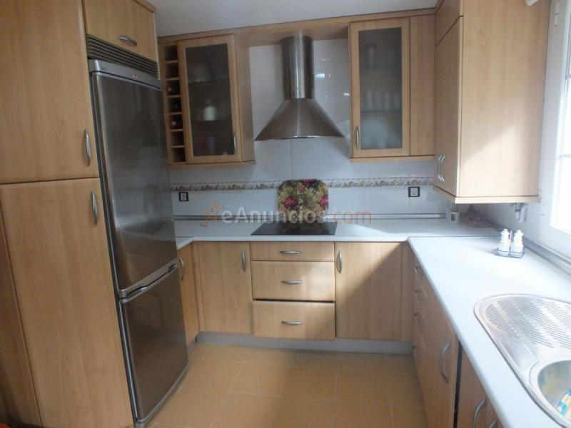 Casa en venta en Calle Azucena, Villamuriel de Cerrato