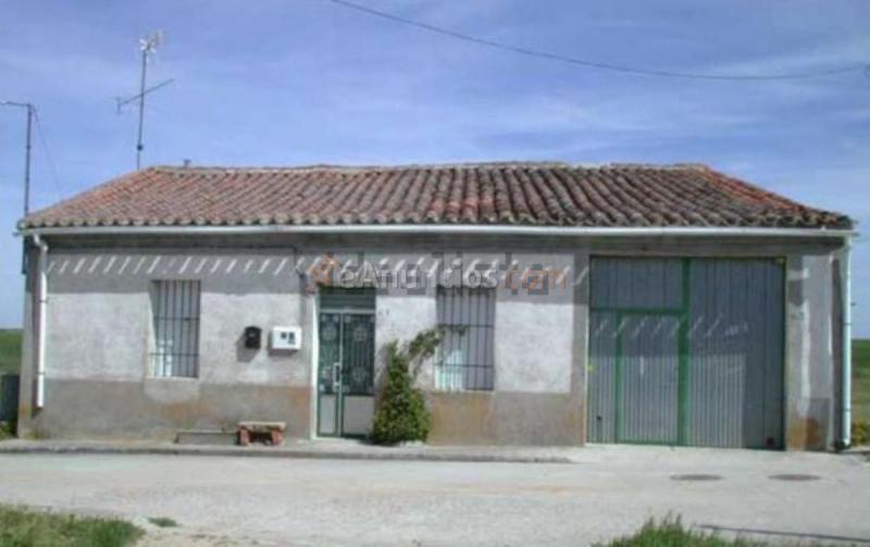 Casa Rural en venta en Calle Ronda, Cabezabellosa de la Calzada