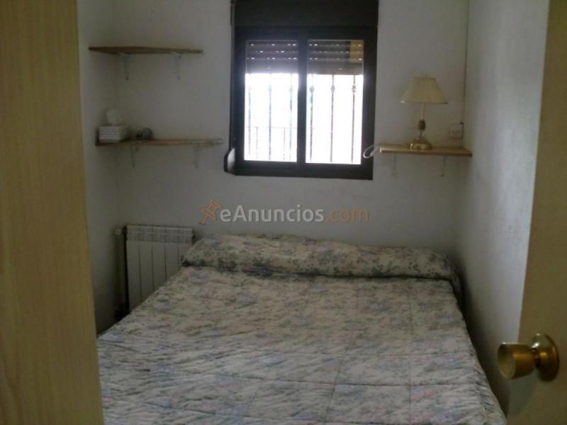 Adosado en venta en  Calle Fuente, Requena