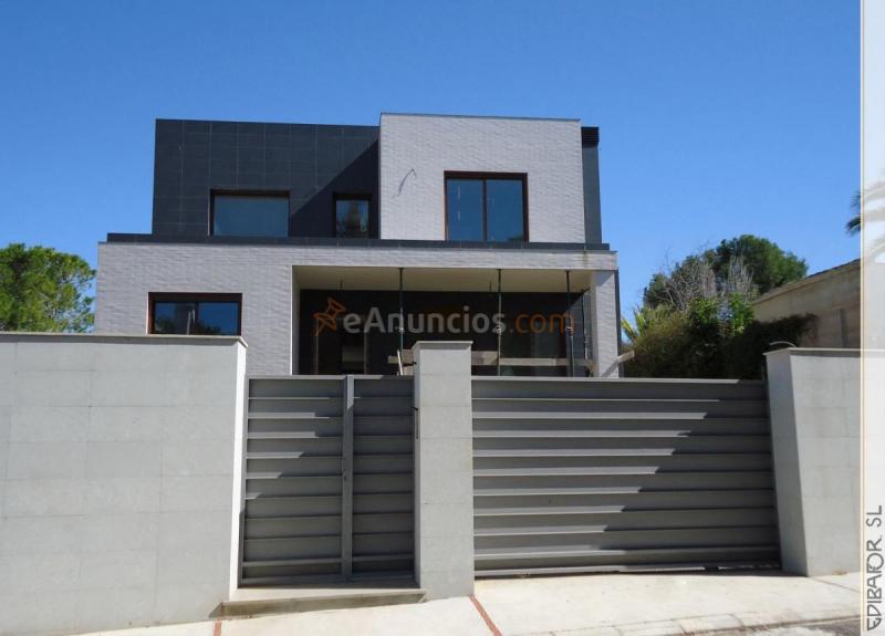 Adosado en venta en  El Carme-Sant Agustí-Bonavista, L'Eliana
