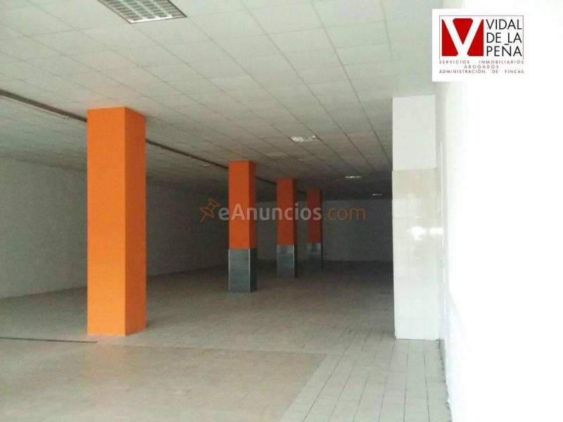 Local Comercial en alquiler en  Castilla - Hermida, Santander