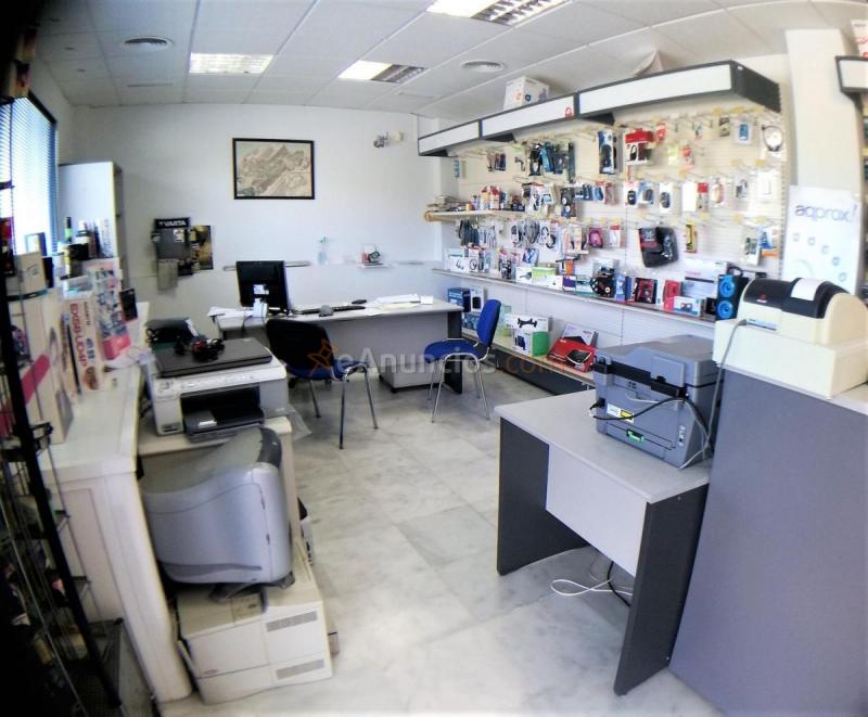 Local Comercial en alquiler en  Salteras