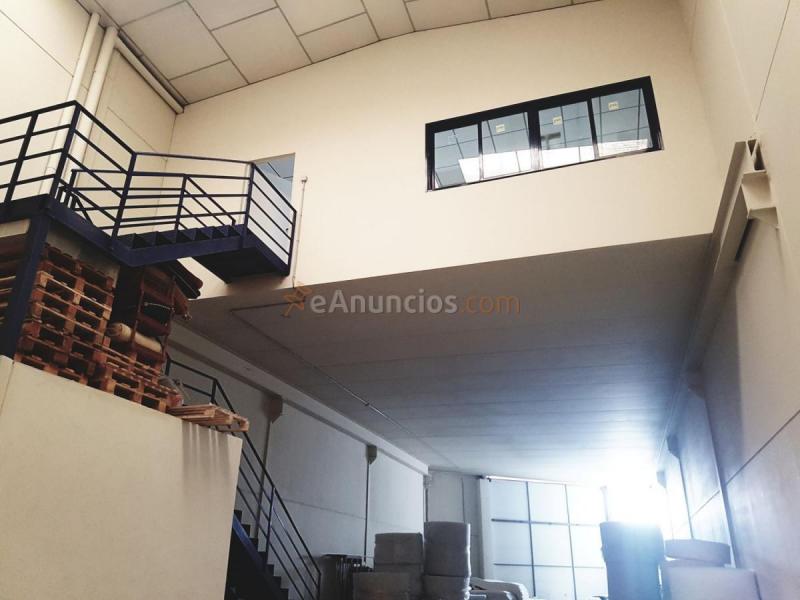 Edificio en alquiler en  Chorrillo, Alcalá de Henares