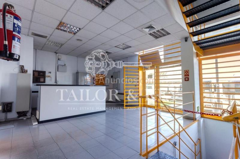 Edificio en alquiler en Calle Eje 2, Villa de Vallecas, Madrid