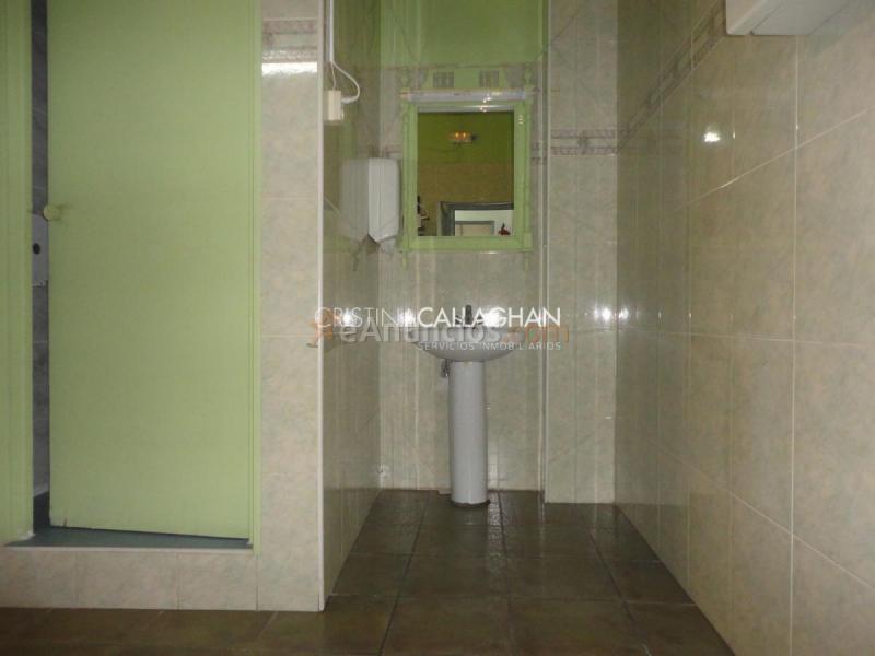 Local Comercial en venta en  POETA SERRANO CLAVERO, Benicalap, Valncia