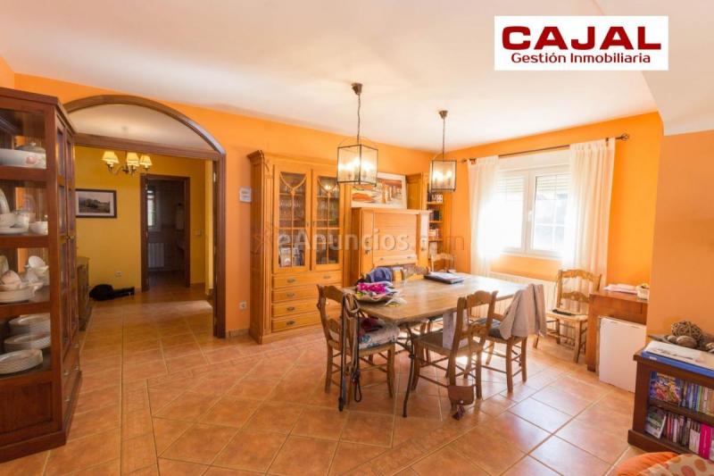 Adosado en venta en  Riaza