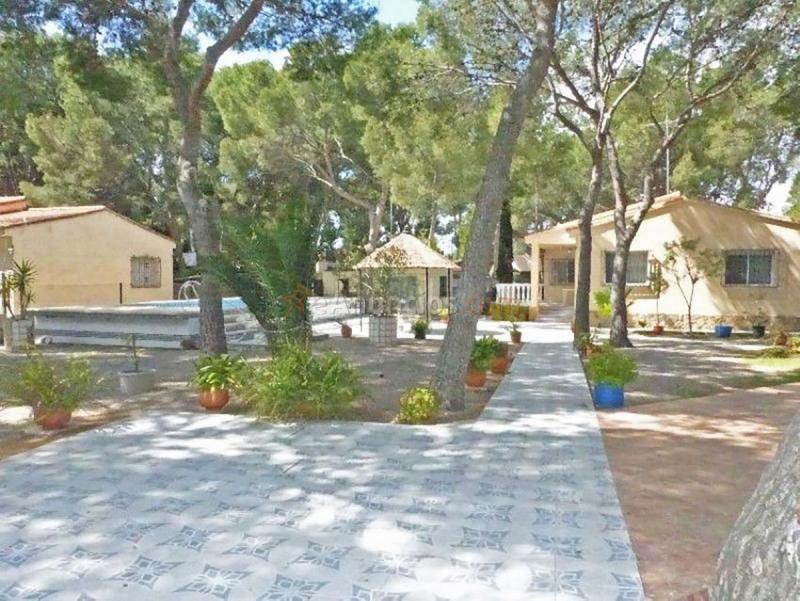 Adosado en venta en  Serra