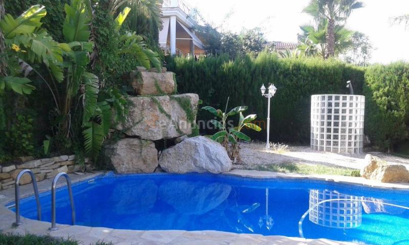 Adosado en venta en  San Antonio de Benagéber