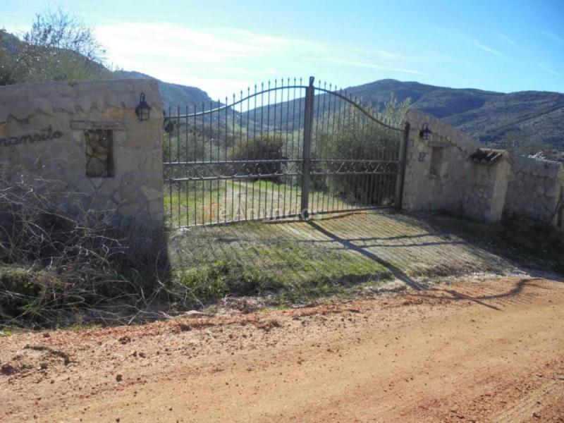 Casa Rural en venta en  Camino Algarrobo - Las Arenas, Vélez-Malaga
