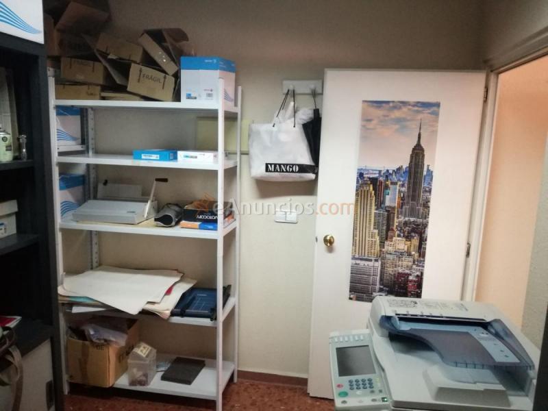 Local Comercial en venta en  Villanueva del Ariscal