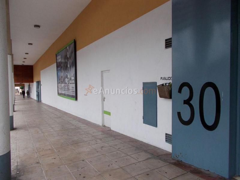Local Comercial en venta en Paseo España, Renfe - Bulevar 1 y 2 Fase, Jaén