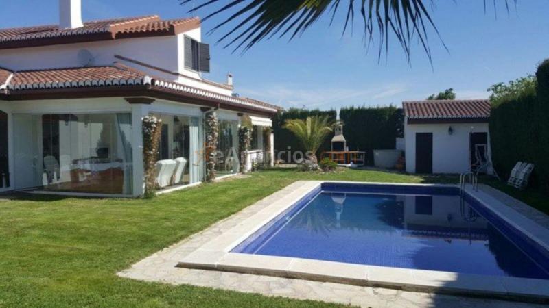 Adosado en venta en Calle Nardos, Vegas del Genil