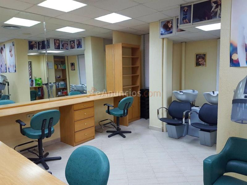 Local Comercial en venta en  Juan de Austria, Alcalá de Henares