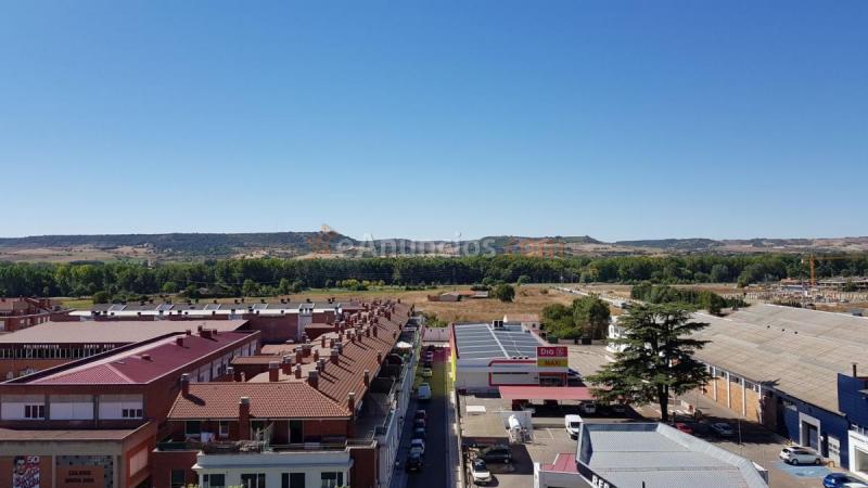 Apartamento en venta en Calle César Muñoz Arconada, Palencia, Tercer Barrio, Palencia