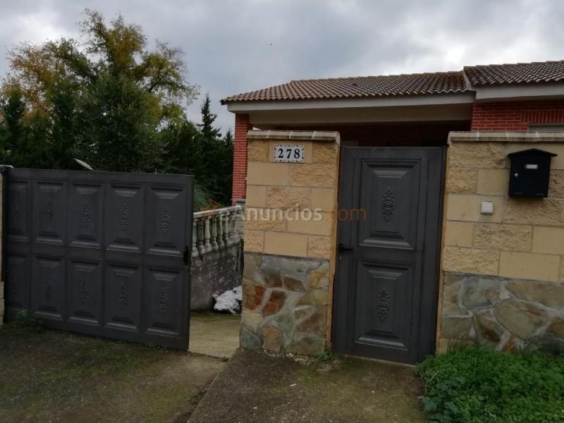 Adosado en venta en Calle Madrid, Villa del Prado