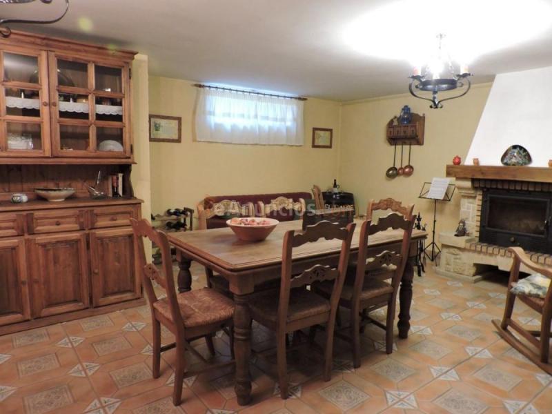 Casa en venta en  Velilla de San Antonio