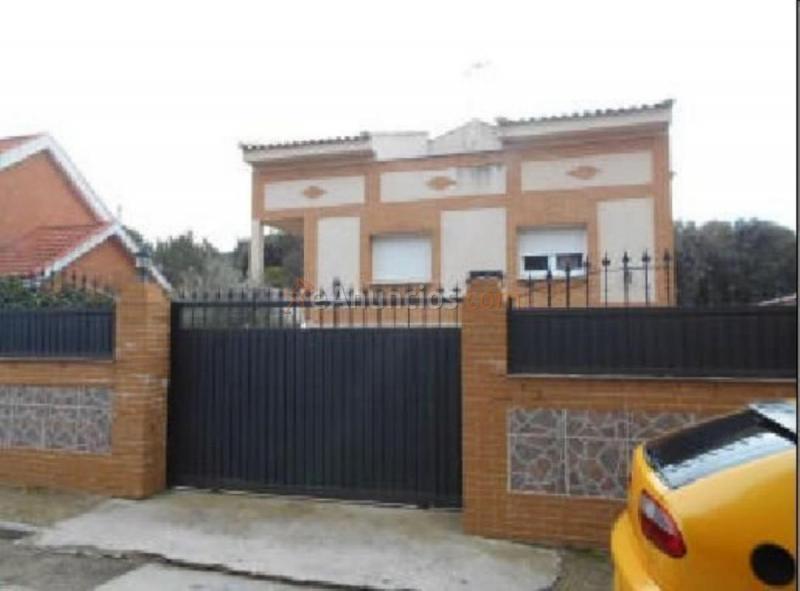 Adosado en venta en  LOS ABETOS, Pioz