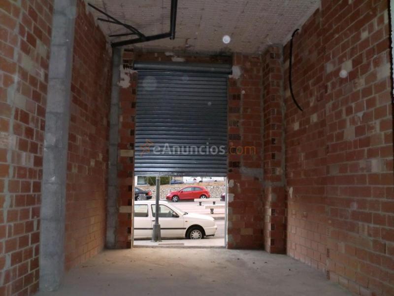 Local Comercial en alquiler en Avenida Alfonso X El Sabio, Requena