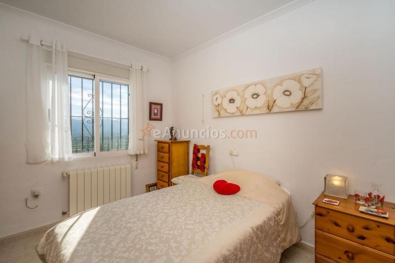 Adosado en venta en  Sanet y Negrals