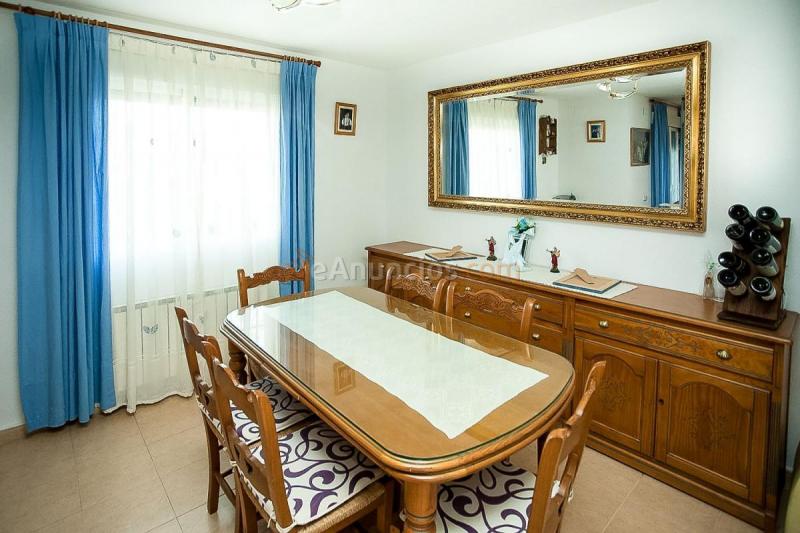 Adosado en venta en Avenida Italia, Argés