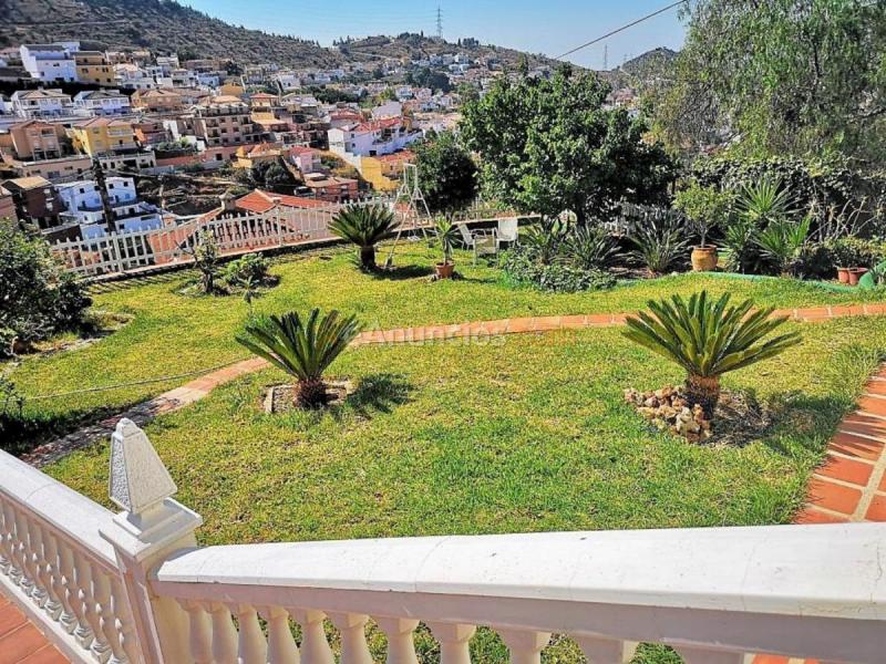 Adosado en venta en  Puerto de la Torre, Málaga