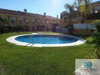 Adosado en venta en  Las Lagunas, Mijas