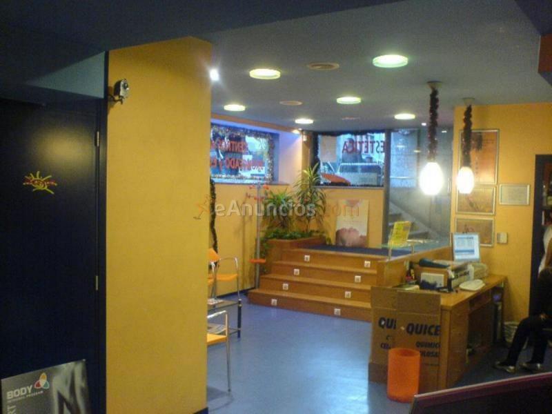 Local Comercial en venta en  Ensanche - Sar, Santiago de Compostela