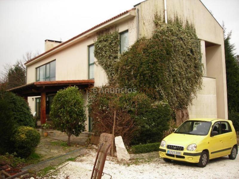 Adosado en venta en  Bugallido, Ames