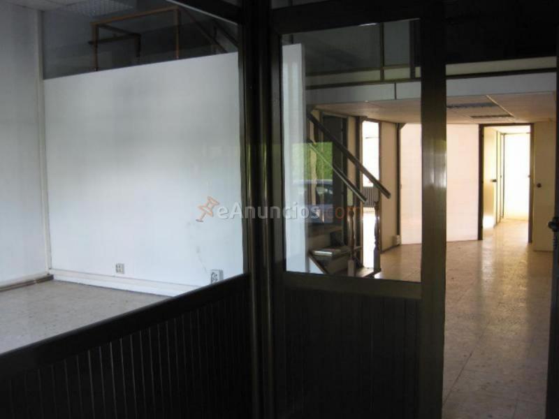 Local Comercial en alquiler en  Campus norte - S.Caetano, Santiago de Compostela