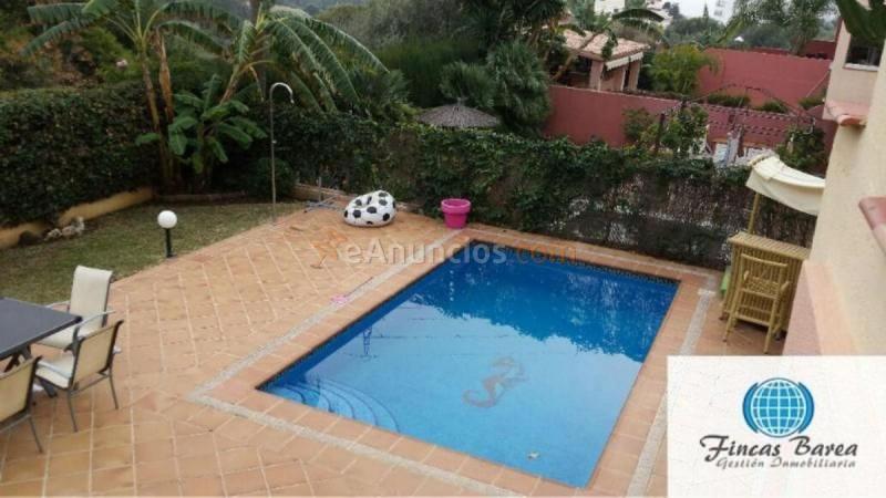 Casa en venta en  urbanización las flores, Rio Real-Los Monteros, Marbella