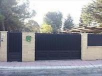 Adosado en venta en  Calle salvia, Villalbilla