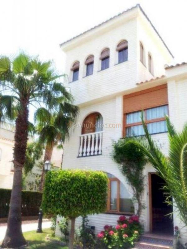 Casa en venta en  Av. Carabassi, Arenales del Sol