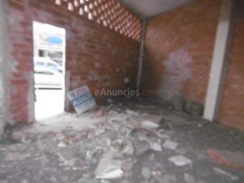 Local Comercial en alquiler en Calle Pedro Alfaro, Capiscol - Gamonal, Burgos