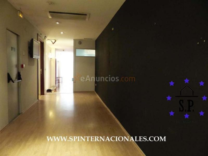 Local Comercial en alquiler en  Ciudad Lineal, Madrid