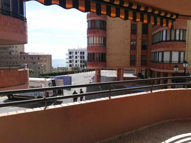 Apartamento en venta en Calle Islas Canarias, Arenales del Sol